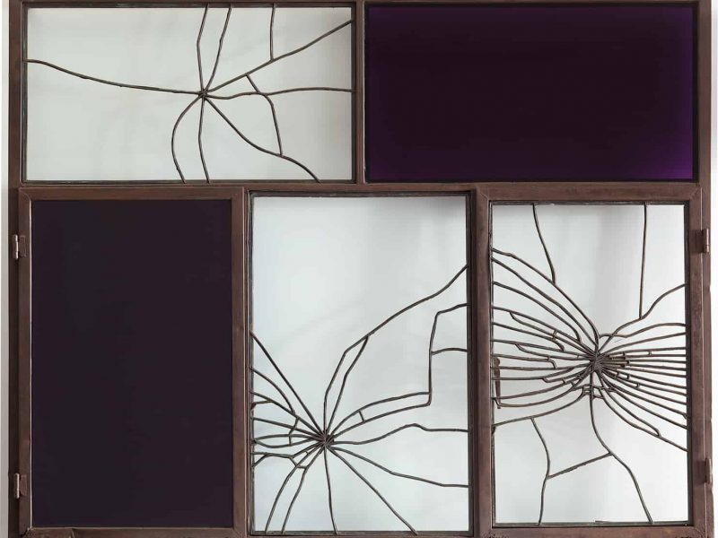 2 匡峻,《裝飾中的修辭-贖罪-3》, 150x118cm, 2014, 玻璃 鐵 銅